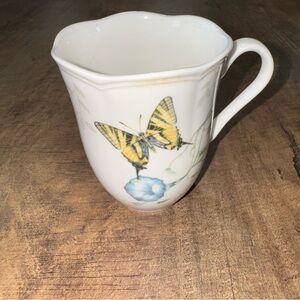 Lenox Butterfly Meadow Mug-" Tiger Swallowtail" Yellow & Black. Tea / Coffee Cup
